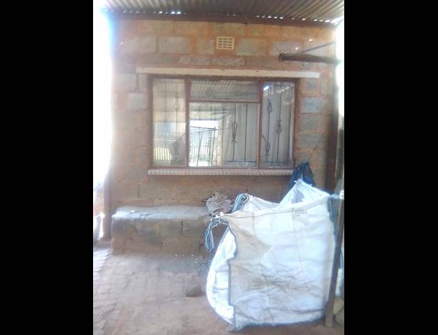 2 BEDROOM HOUSE FOR SALE IN EMDENI